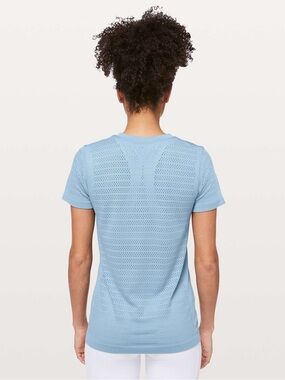 Sold /// Women’s Breeze By Short Sleeve *Squad - Cascade Blue - Size 4